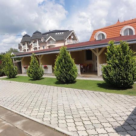 Apartmany Usmev Veľký Meder Zewnętrze zdjęcie